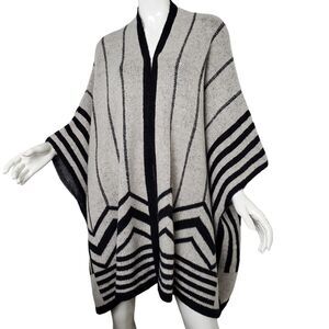 Zara Knit Womens Poncho Wrap Cardigan Size M Black Gray Striped Open Front